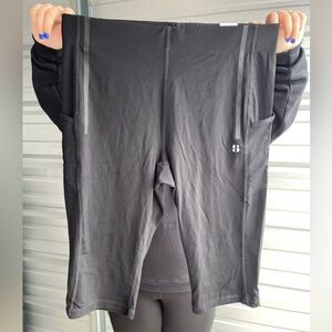 sports illustrated capri leggings with pockets NWT 1x